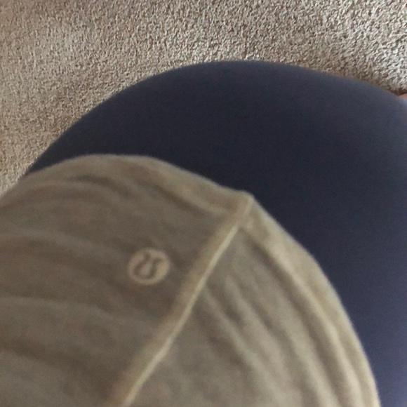 ISO Lululemon take it easy tee 6 - Picture 3 of 6